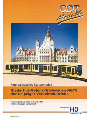 Niederflur-Gelenk-Triebwagen NGT 8 der Leipziger V